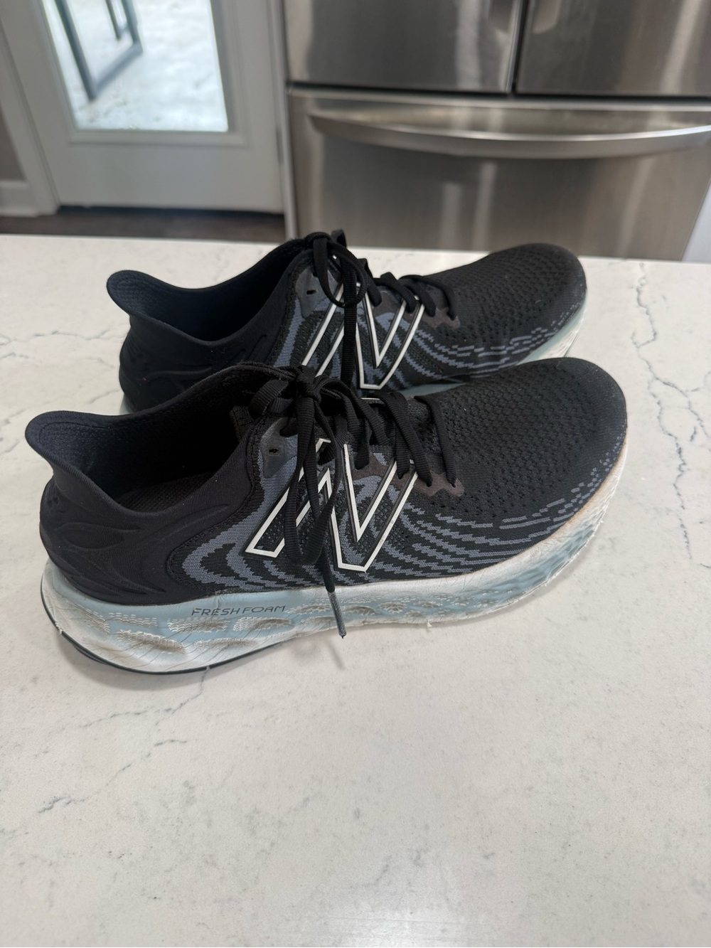 New Balance 1080 Men’s Running Shoes Black Thunder Size 10.5 - Picture 2 of 10